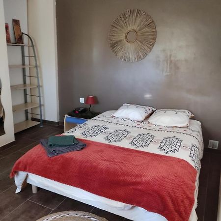 Chambre Privee Avec Parking Nîmes Eksteriør bilde